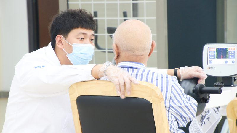 养老运营直营管理模式：如何提升服务质量与效率
